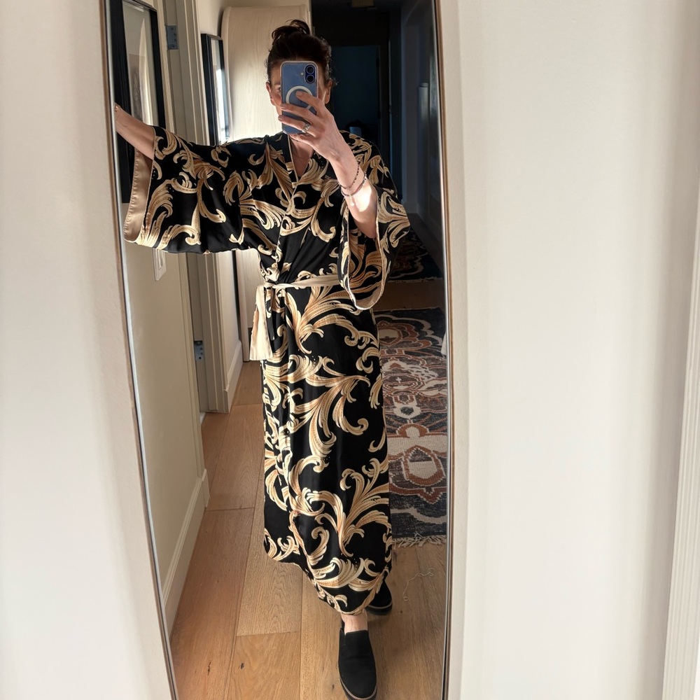 Natori Classics Belted Black & Gold Baroque Print Kimono Maxi Robe / Dress - Picture 1 of 10
